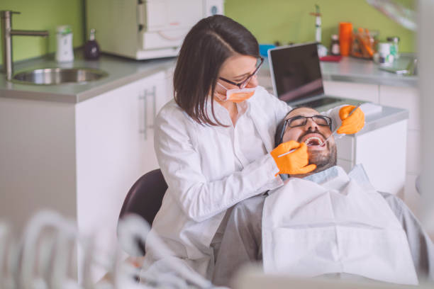Best Weekend Emergency Dentist in Omro, WI