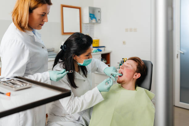 Best Emergency Root Canal Treatment in Omro, WI